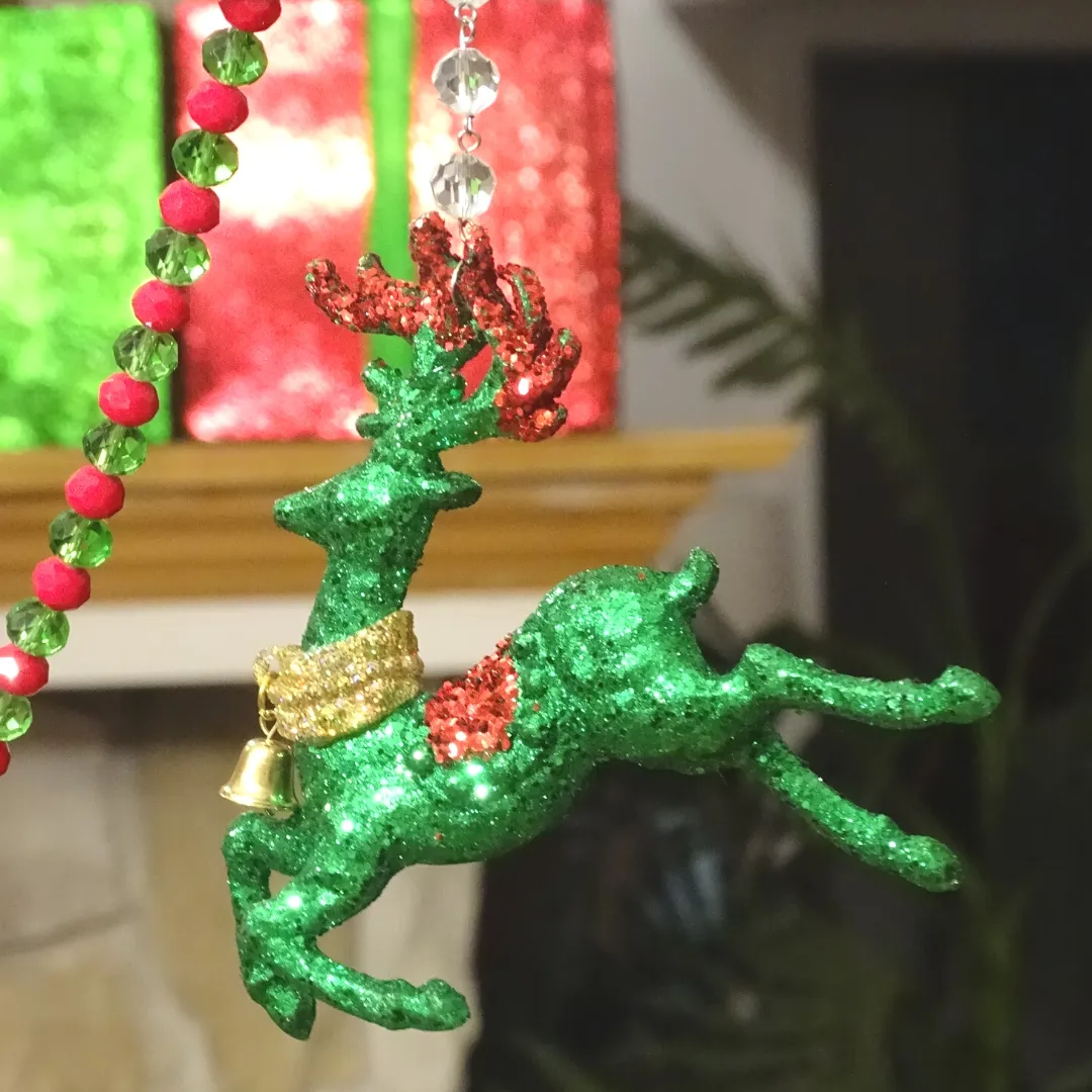 HOLIDAY CHANDELIER MAKEOVER KIT - (3) Green Reindeer   (3) 12" Red/Green Bead Crystal Garland