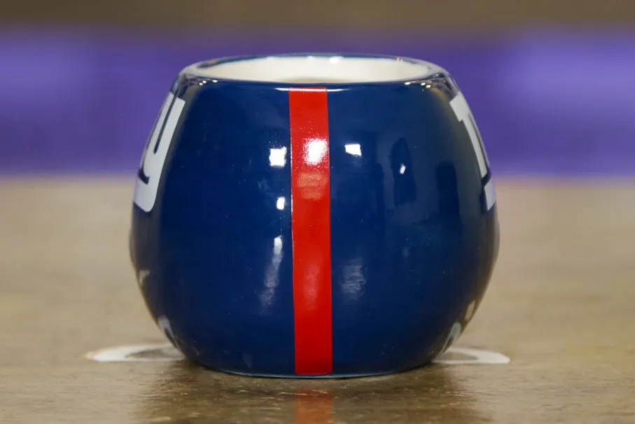 New York Giants - Ceramic Helmet Caddy