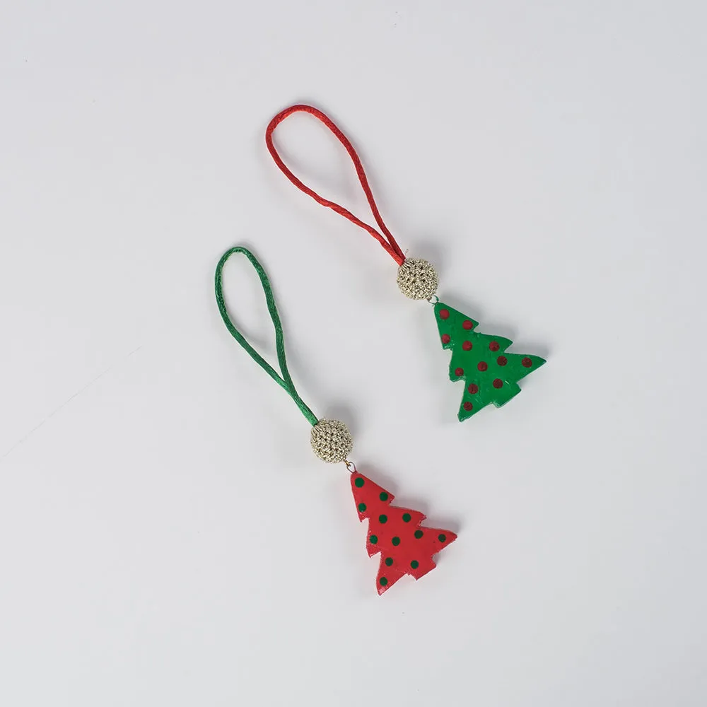 Samoolam Handmade Christmas Tree Decorations ~ Red & Green Bead Wooden Tree (Set of 2)