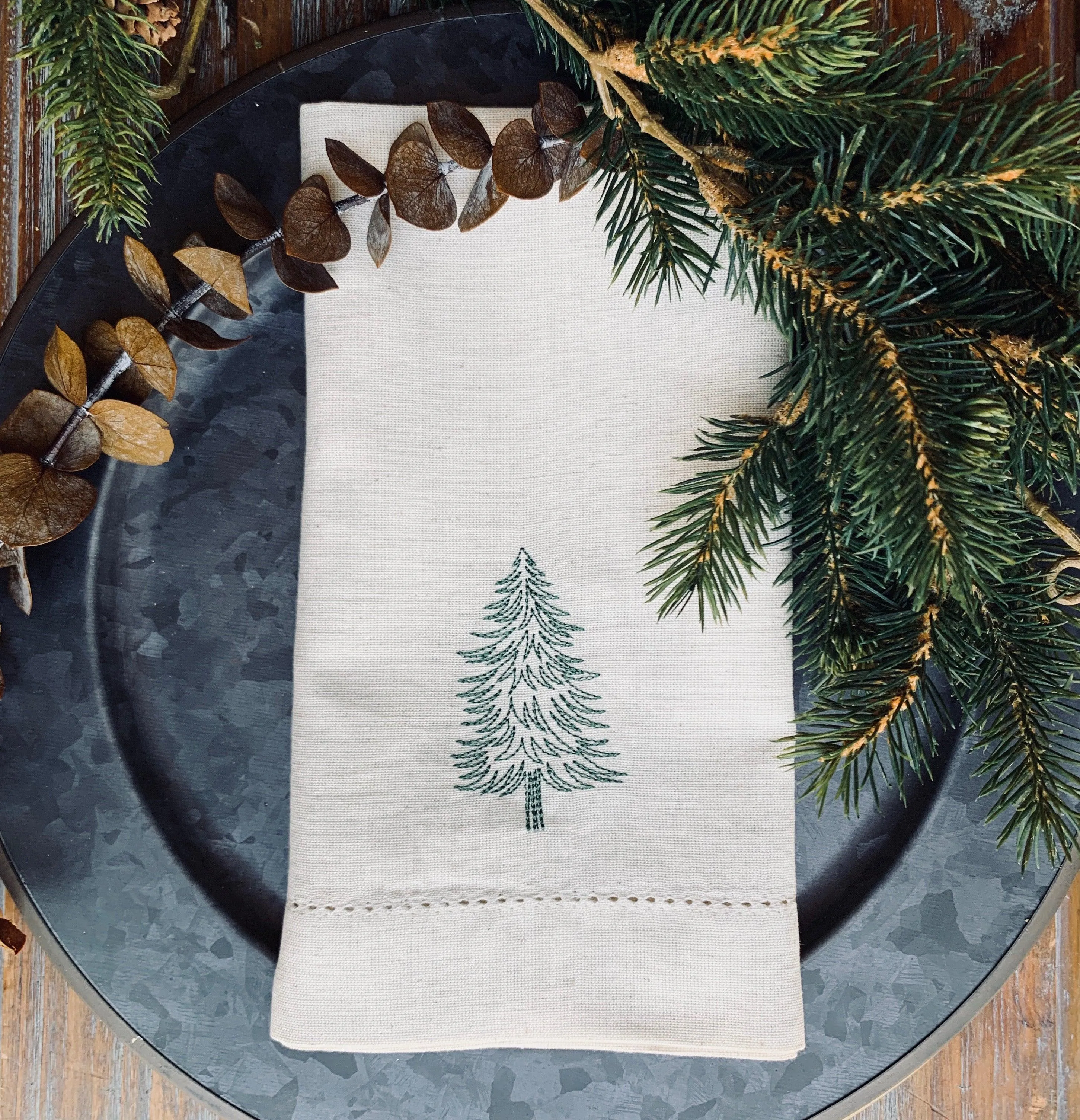 Woodland Christmas Tree Embroidered Cloth Napkins - Set of 4 napkins