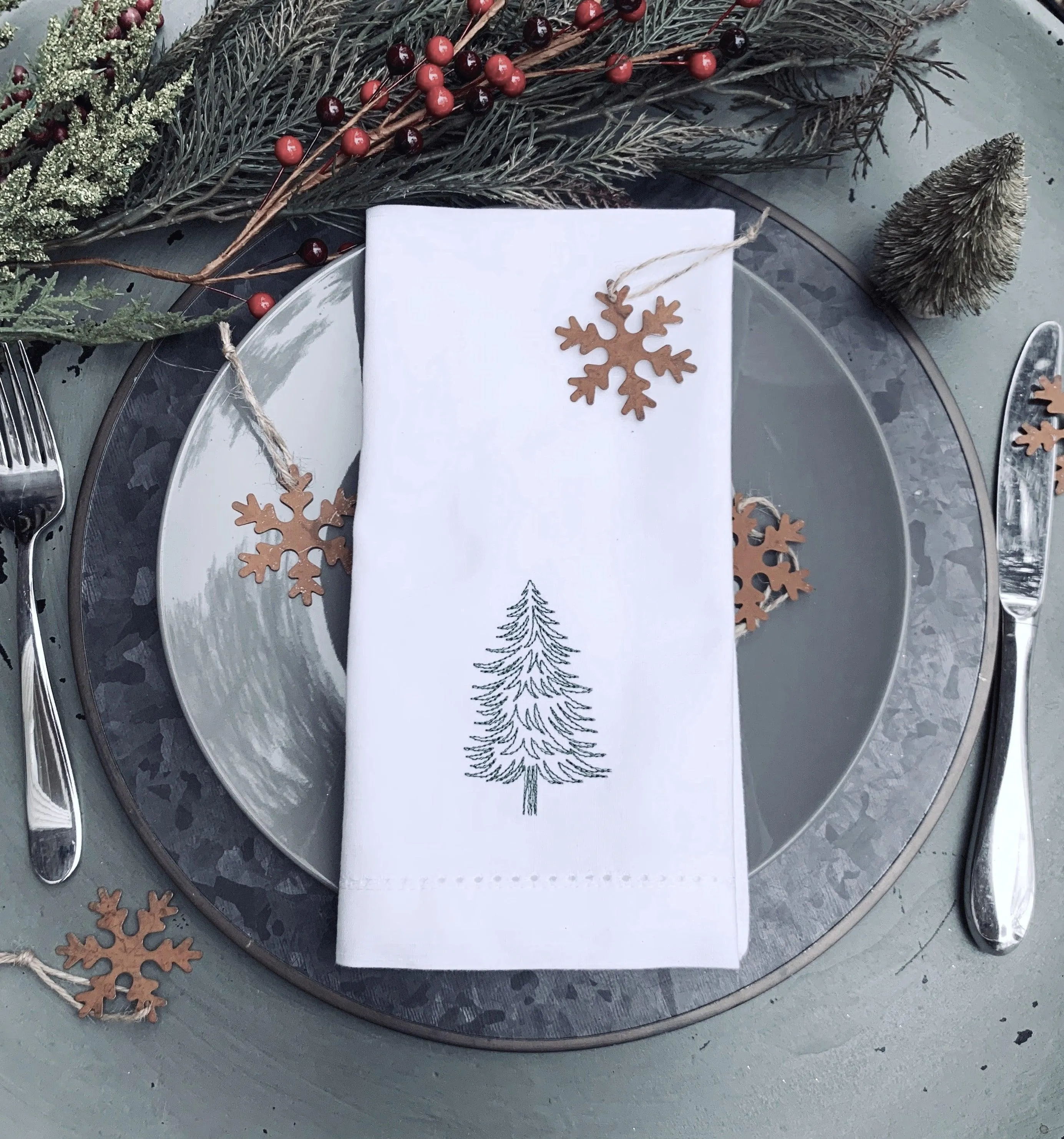 Woodland Christmas Tree Embroidered Cloth Napkins - Set of 4 napkins