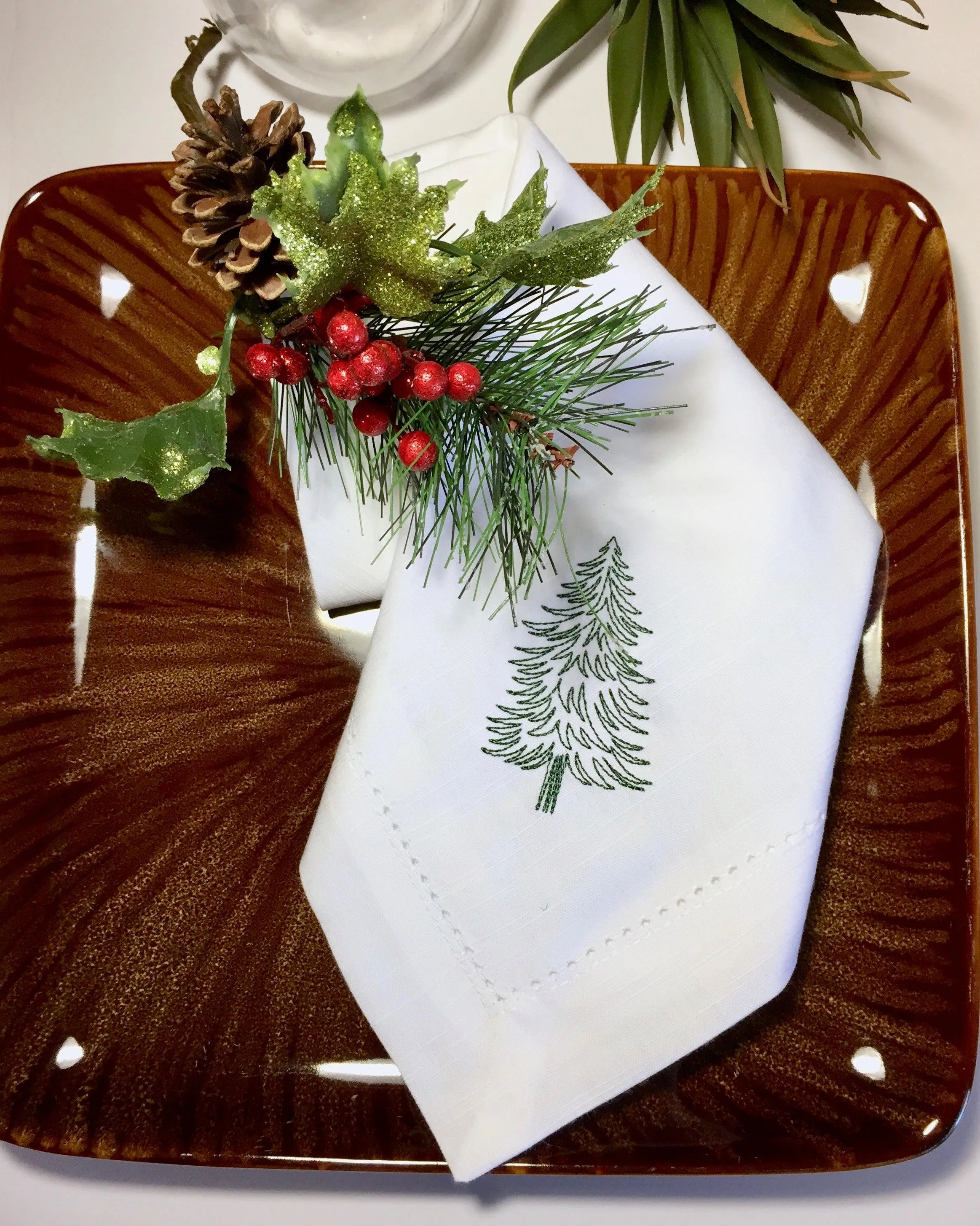 Woodland Christmas Tree Embroidered Cloth Napkins - Set of 4 napkins